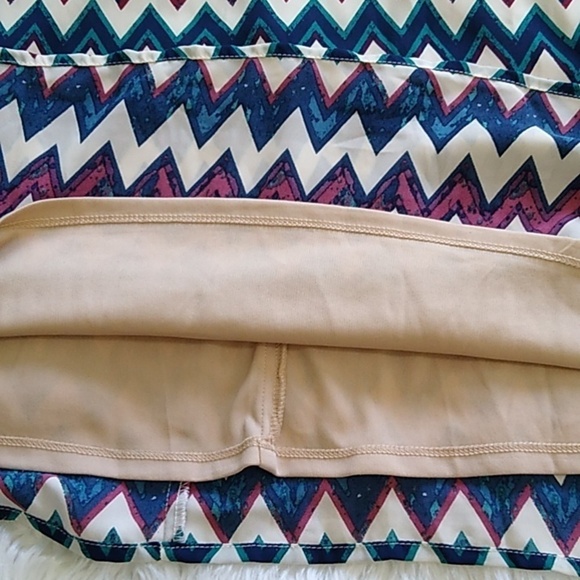 Speechless Chevron Cutout Shift Dress - Juniors XL - Picture 12 of 16